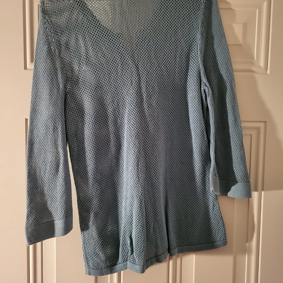 Top - Picture 2 of 3